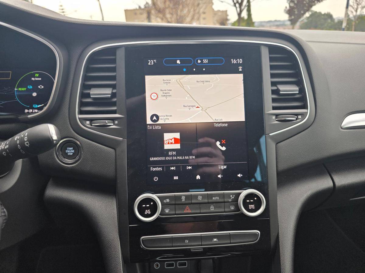 renault-megane-sport-tourer-2022-hibrido-a-gasolina-1598cc