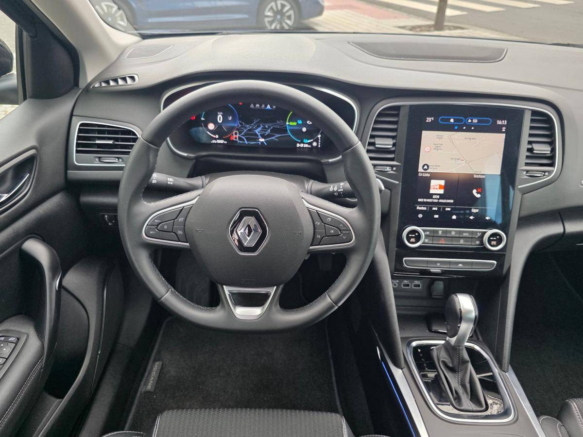renault-megane-sport-tourer-2022-hibrido-a-gasolina-1598cc