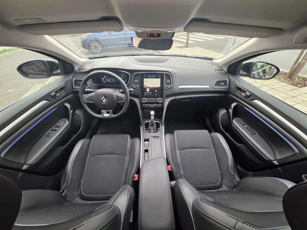 renault-megane-sport-tourer-2022-hibrido-a-gasolina-1598cc