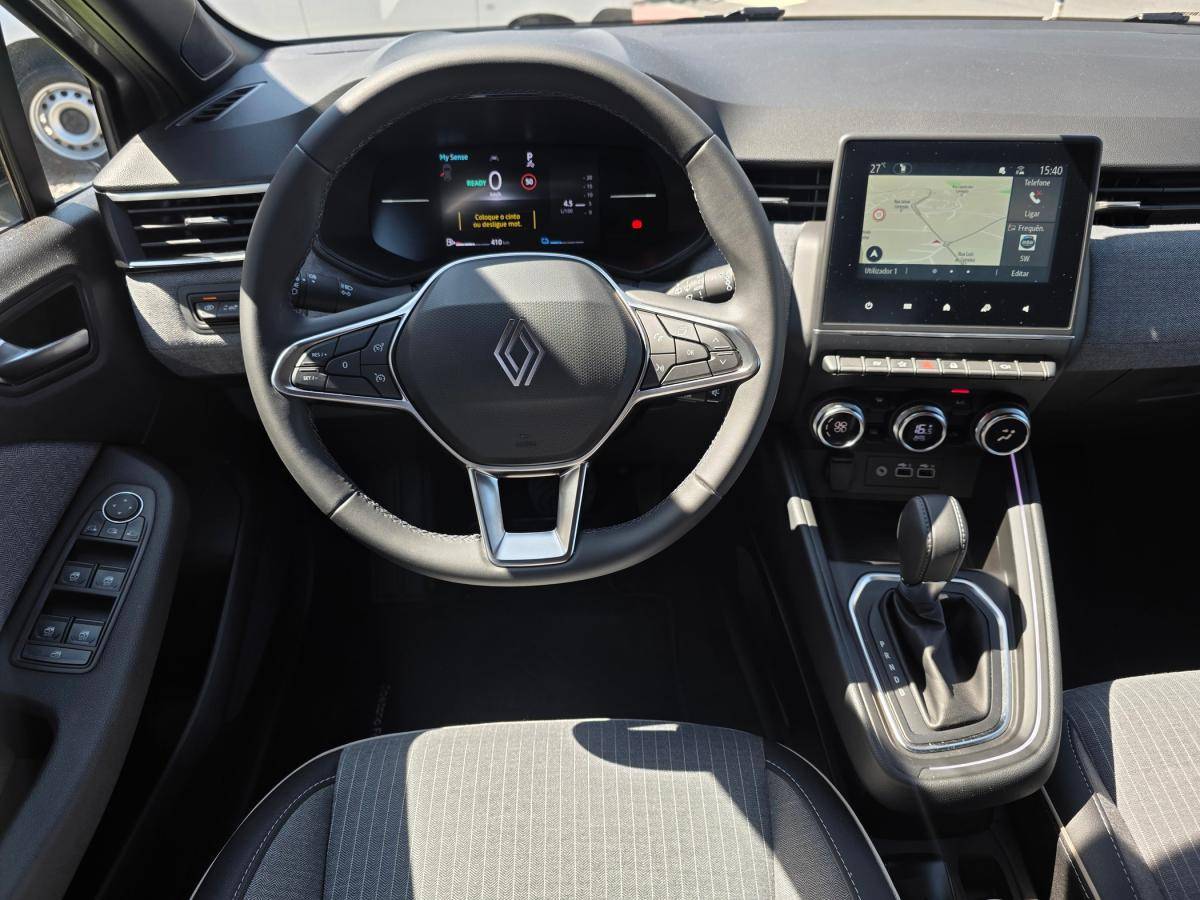 renault-clio-2025-hibrido-a-gasolina-1598cc