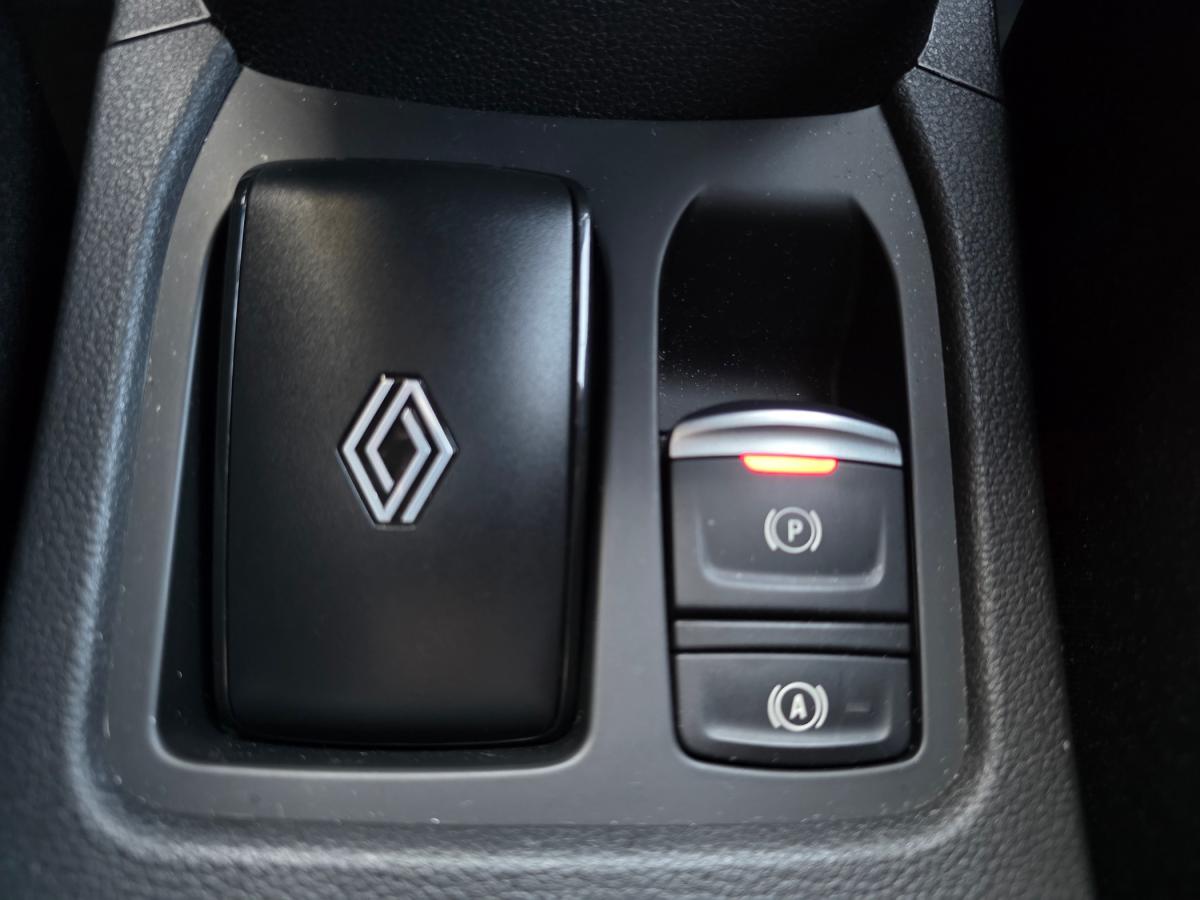 renault-clio-2025-hibrido-a-gasolina-1598cc