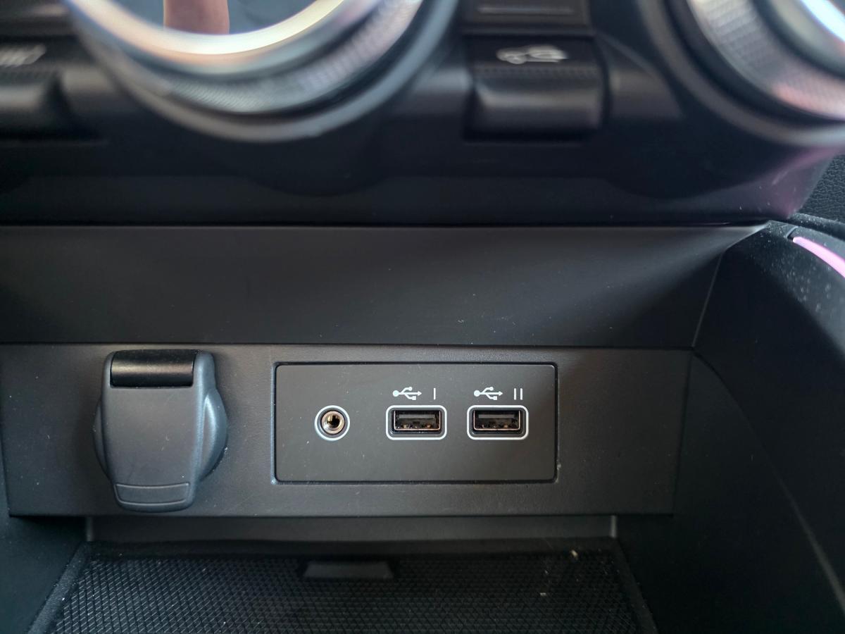renault-clio-2025-hibrido-a-gasolina-1598cc