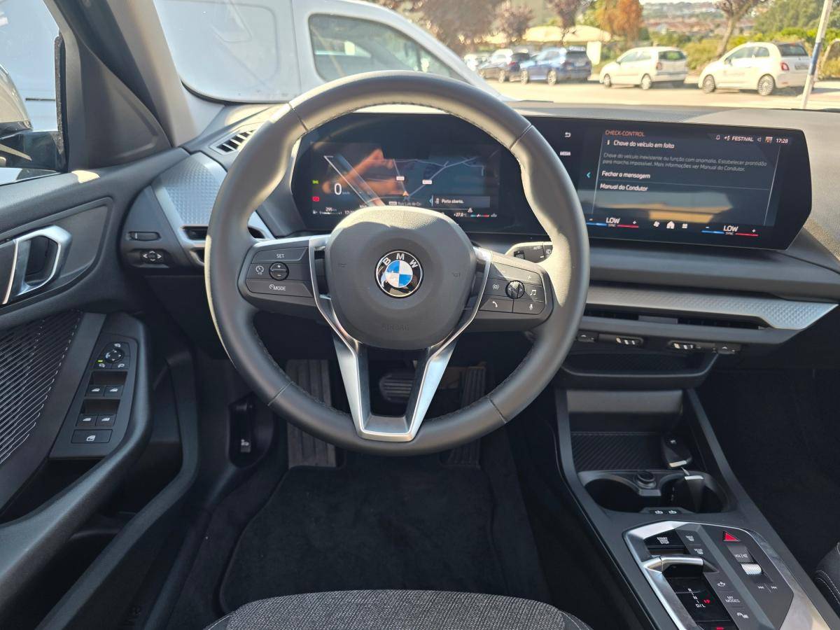 bmw-serie-1-2025-gasolina-1499cc