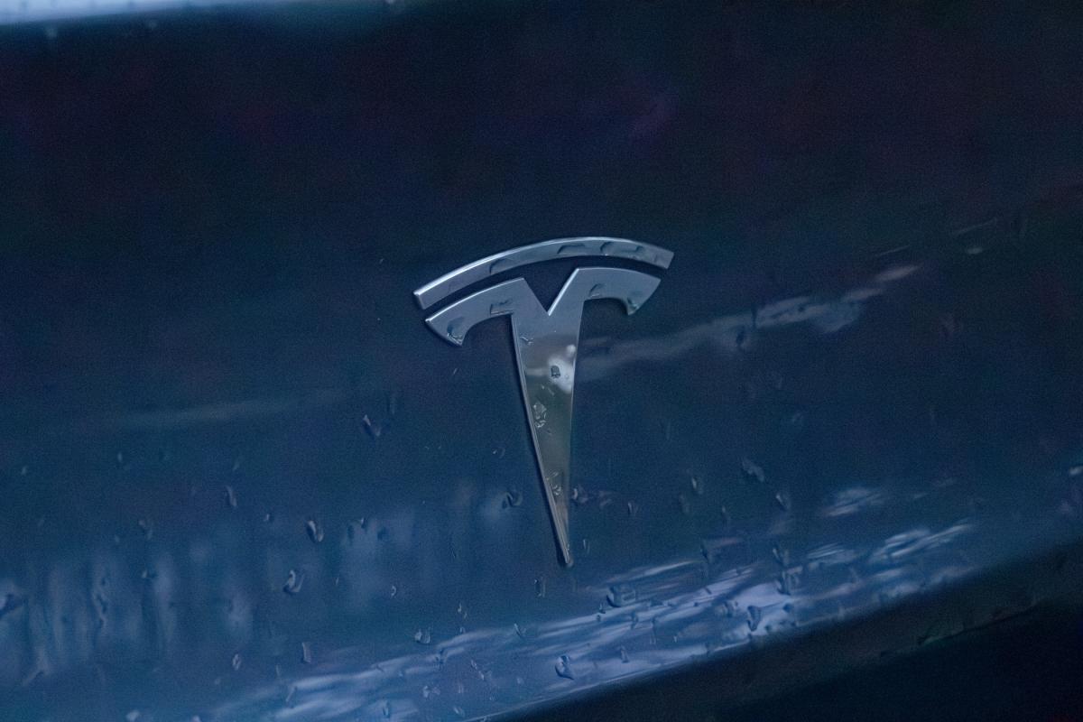 tesla-model-3-2022-eletrico-0cc