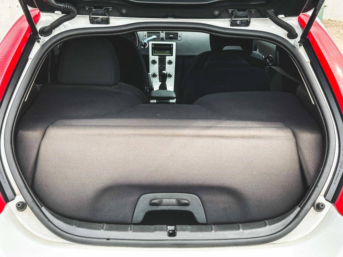 volvo-c30-2011-diesel-1560cc