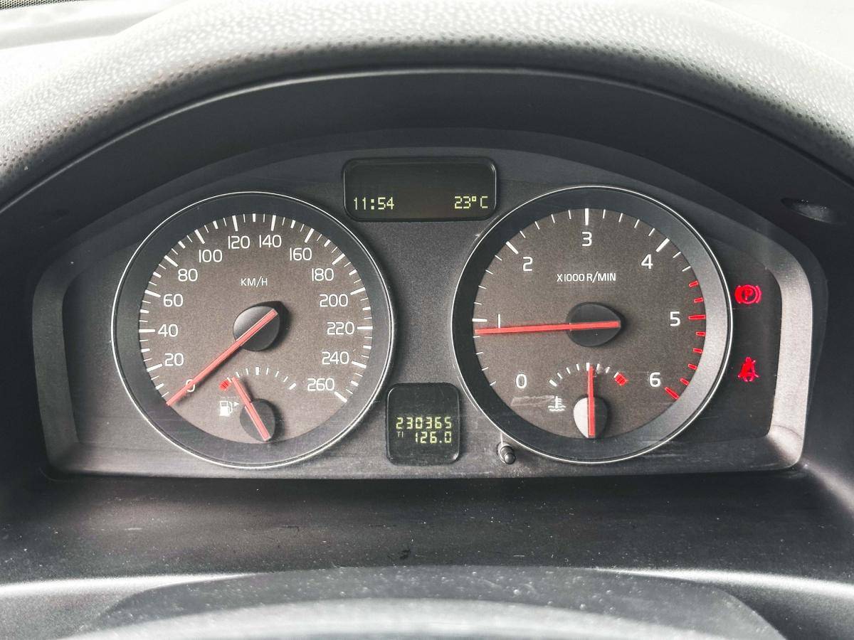 volvo-c30-2011-diesel-1560cc