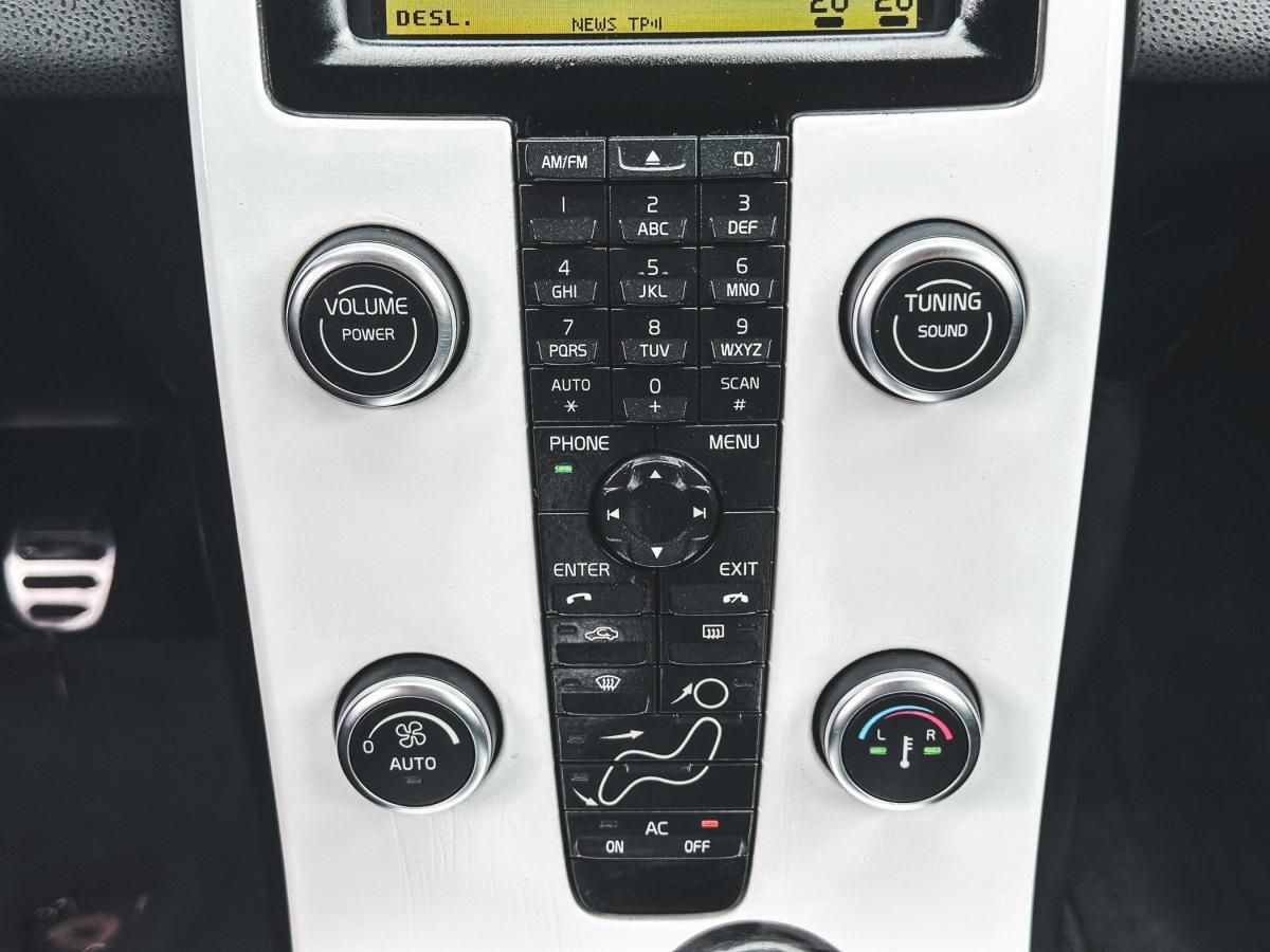 volvo-c30-2011-diesel-1560cc