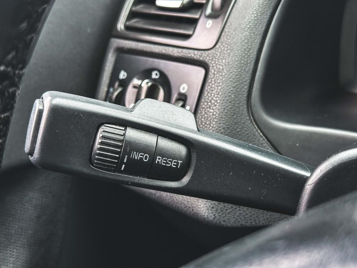 volvo-c30-2011-diesel-1560cc