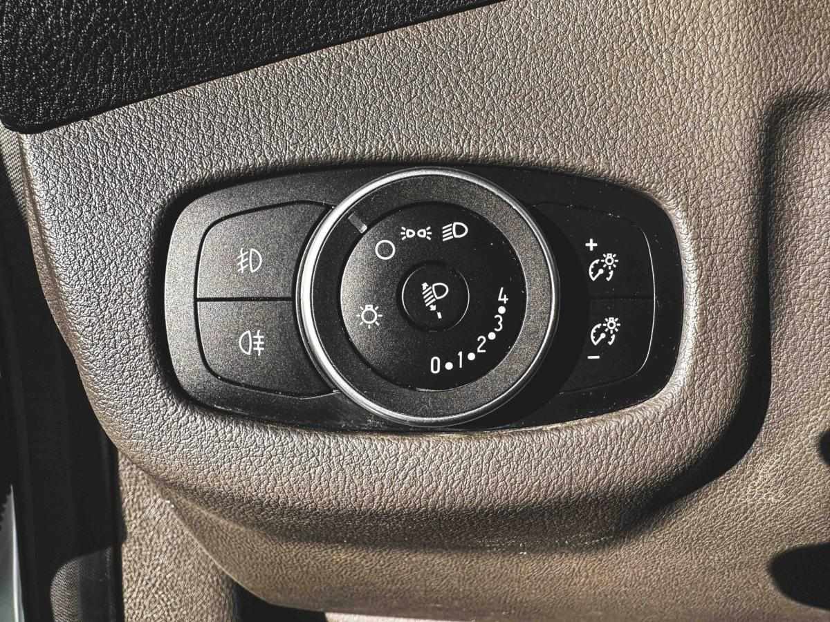 ford-transit-connect-2020-diesel-1499cc