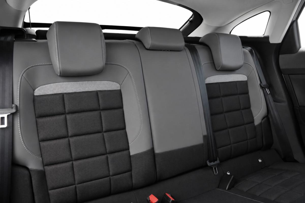 citroen-c4-2025-hibrido-1199cc