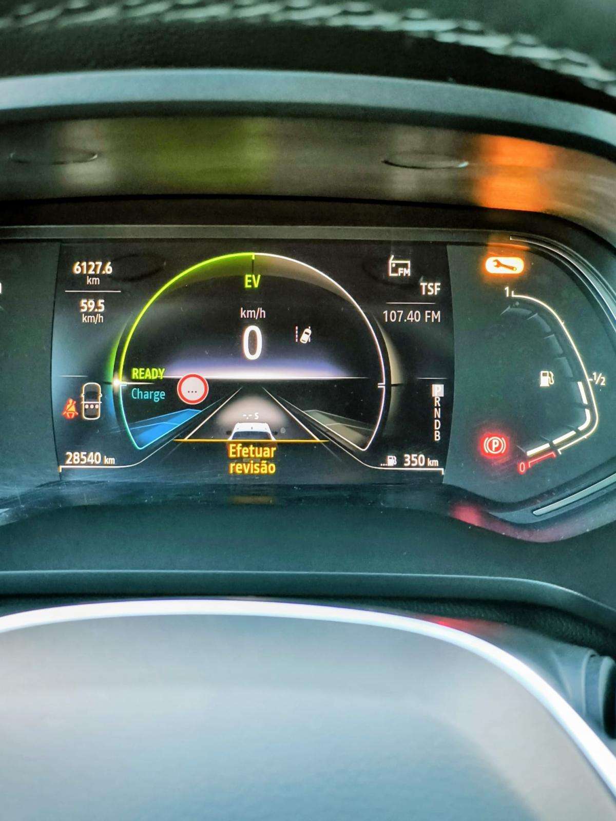 renault-captur-2023-hibrido-a-gasolina-1598cc