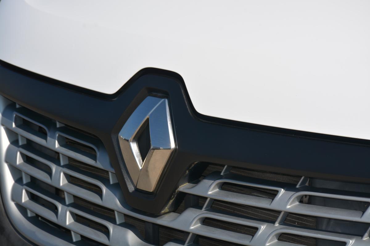 renault-master-2018-diesel-2299cc