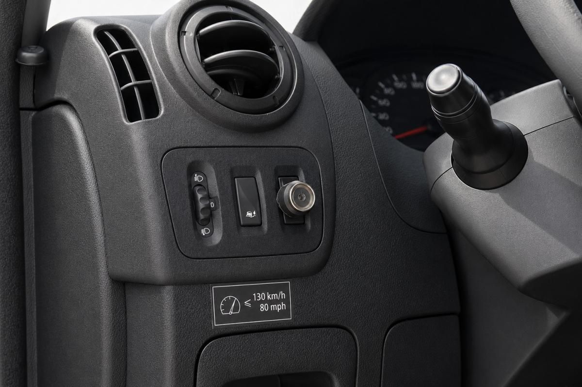 renault-master-2018-diesel-2299cc