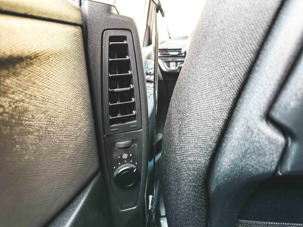 citroen-c4-2018-diesel-1560cc