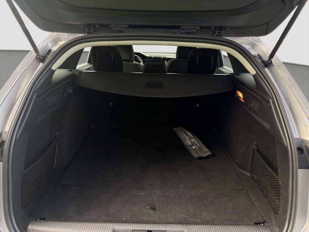 peugeot-308-sw-2023-gasolina-1199cc