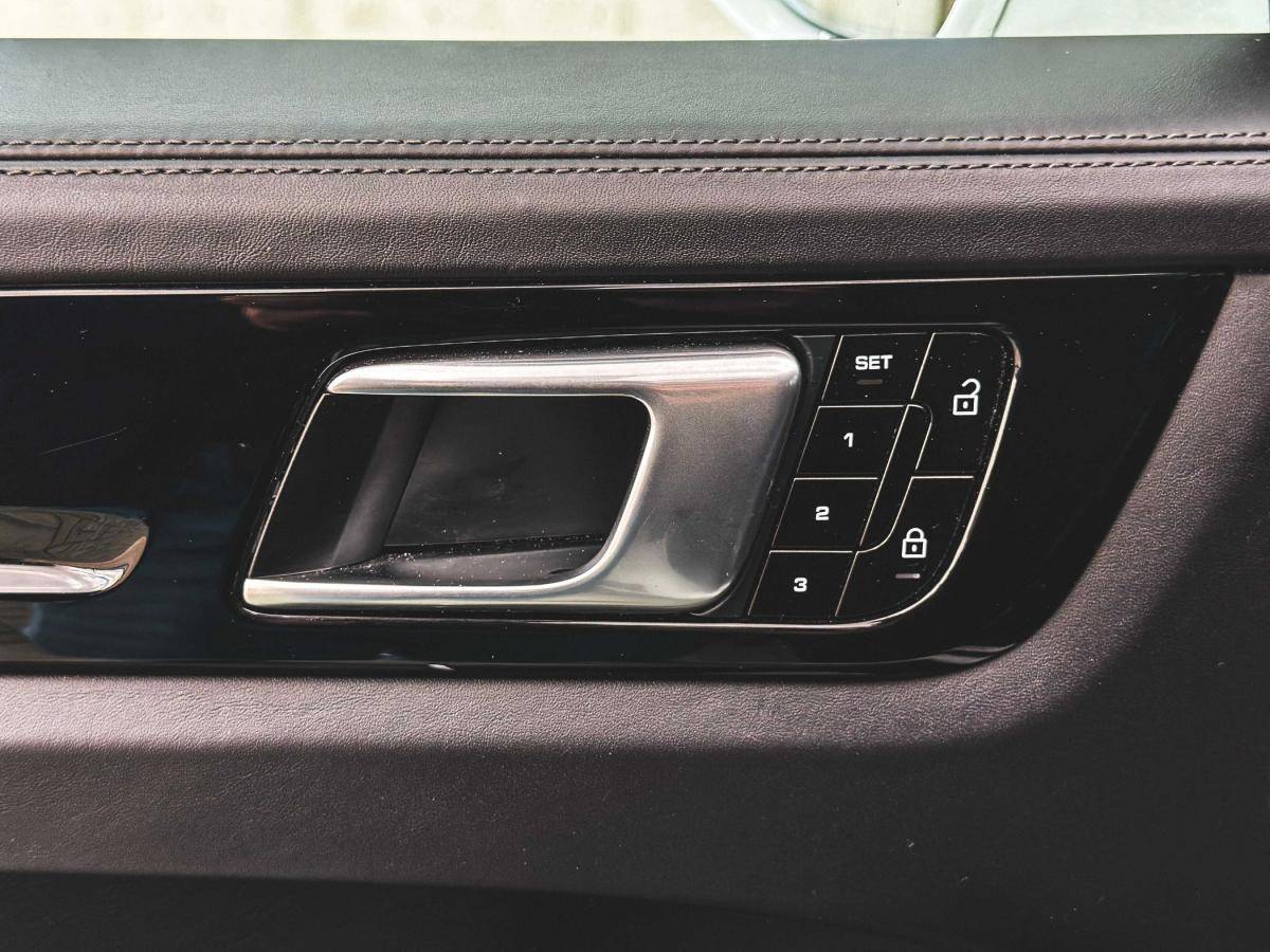 porsche-cayenne-2020-hibrido-a-gasolina-2995cc