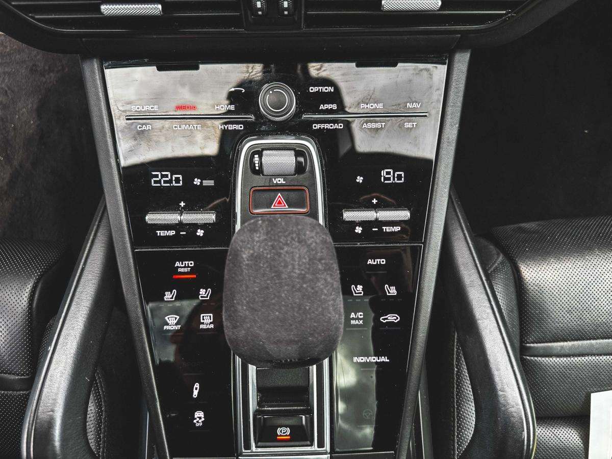 porsche-cayenne-2020-hibrido-a-gasolina-2995cc