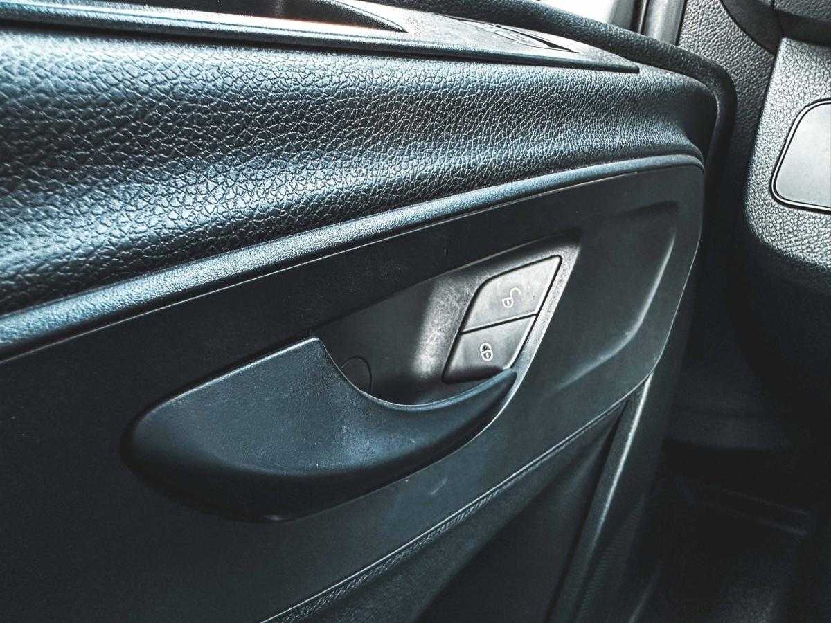 mercedes-benz-sprinter-2022-diesel-1950cc