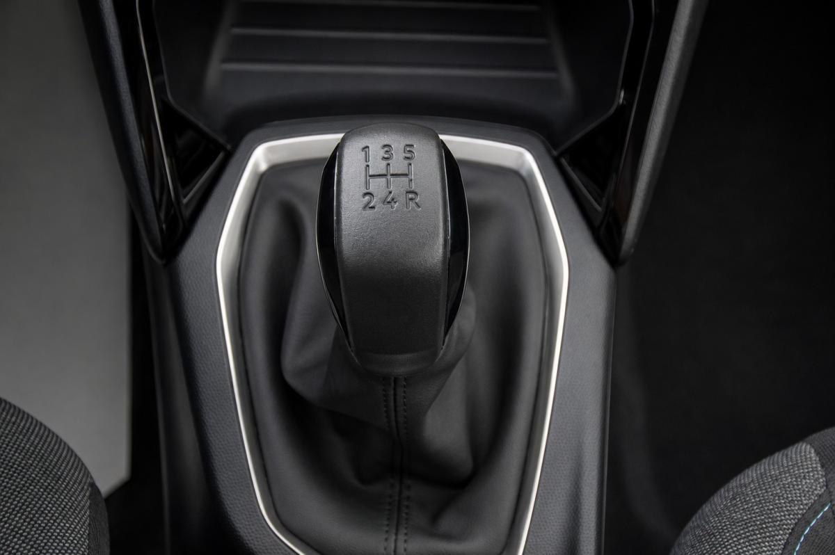 peugeot-208-2023-gasolina-1199cc