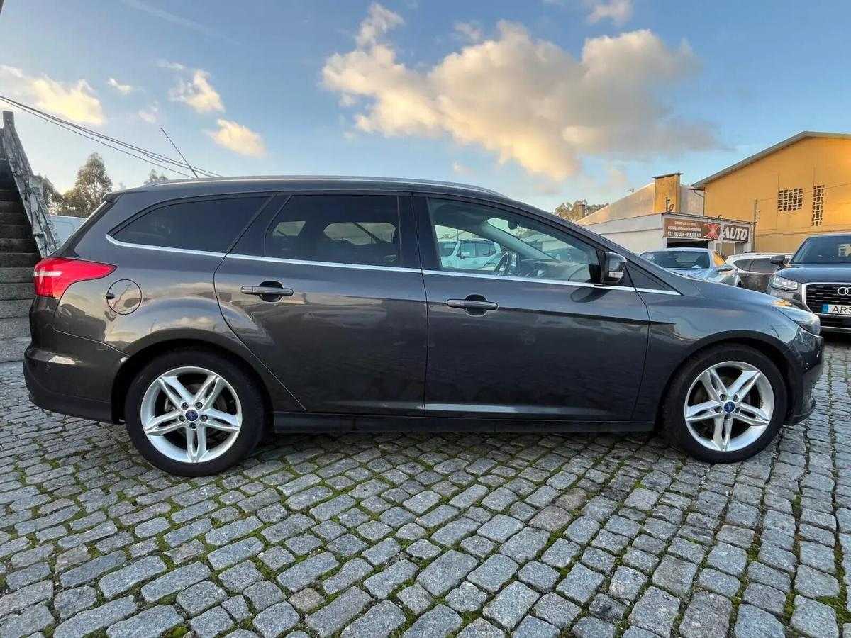 ford-focus-sw-2015-gasolina-998cc