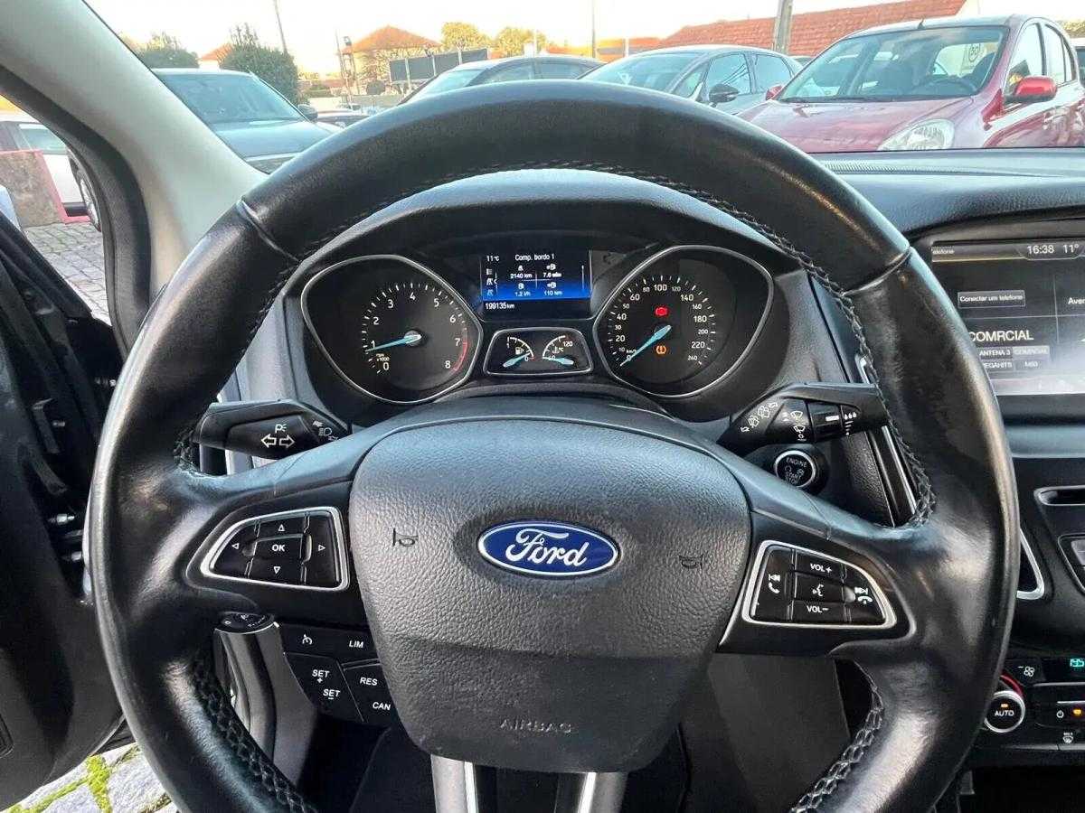 ford-focus-sw-2015-gasolina-998cc