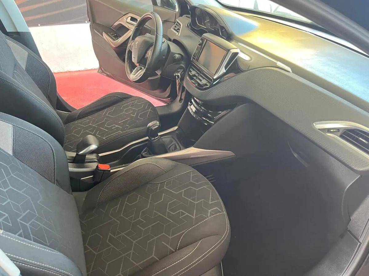 peugeot-2008-2016-diesel-1560cc