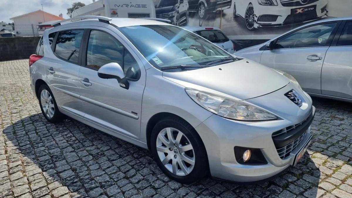 peugeot-207-sw-2012-diesel-1560cc