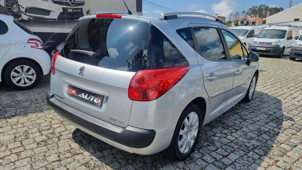 peugeot-207-sw-2012-diesel-1560cc