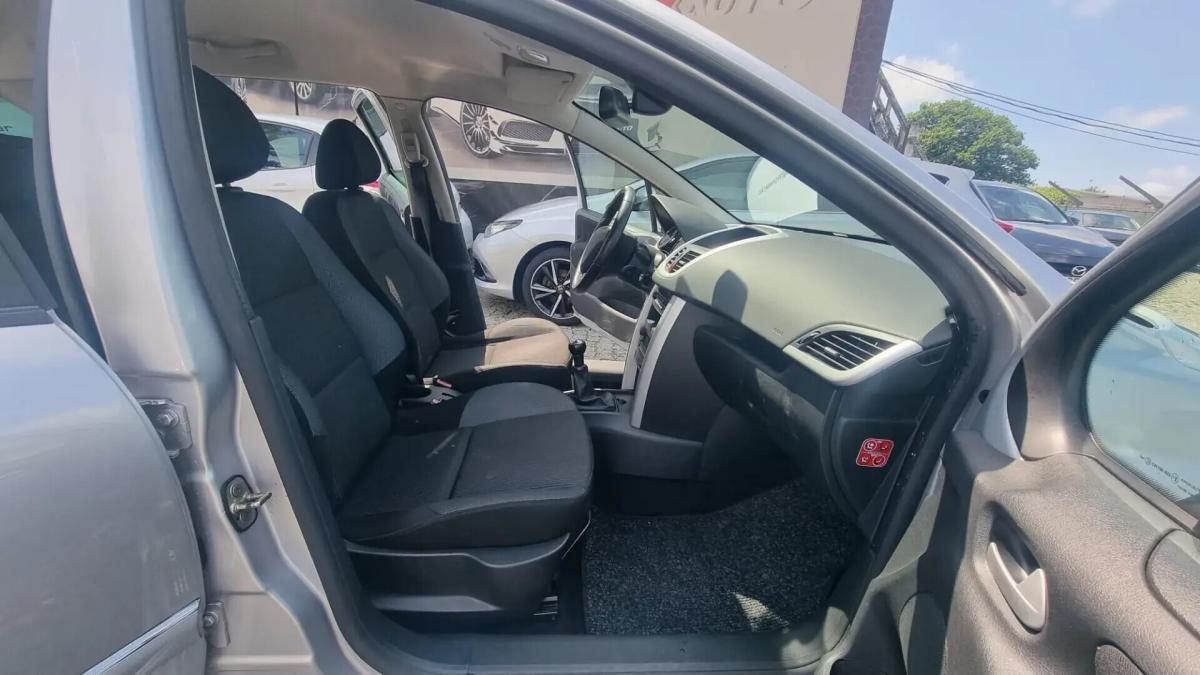 peugeot-207-sw-2012-diesel-1560cc