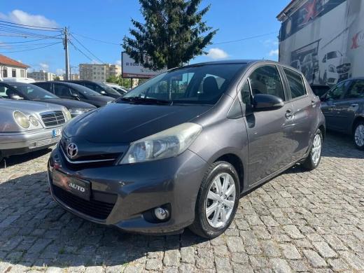 toyota-yaris-2013-gasolina-998cc