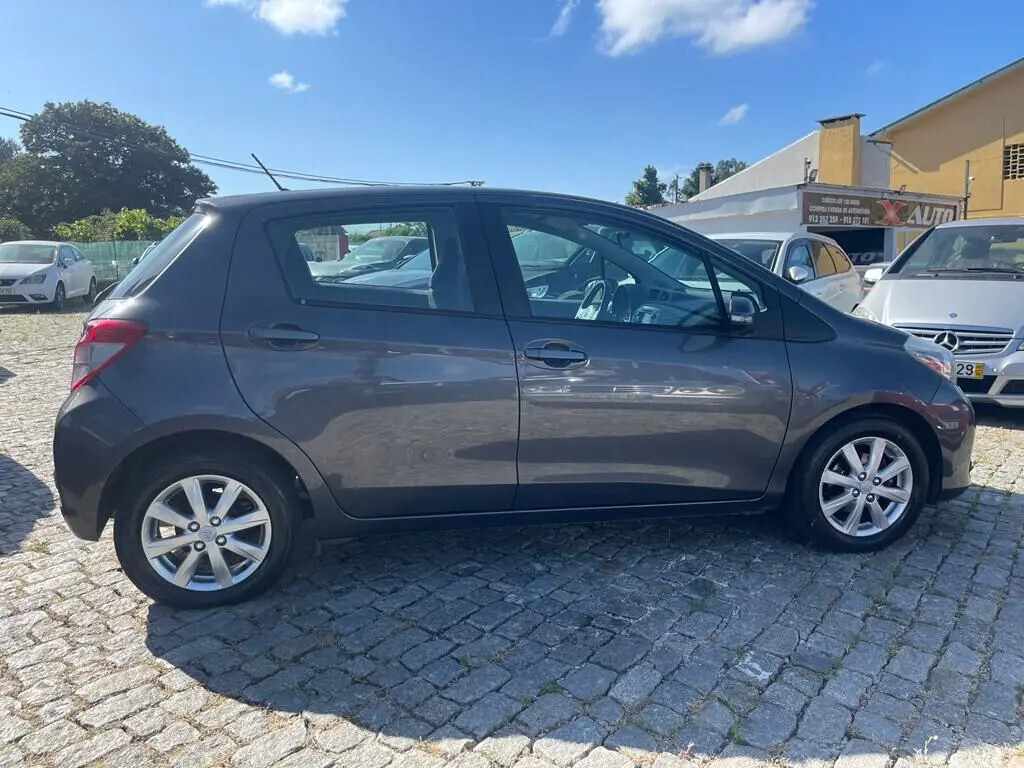 toyota-yaris-2013-gasolina-998cc