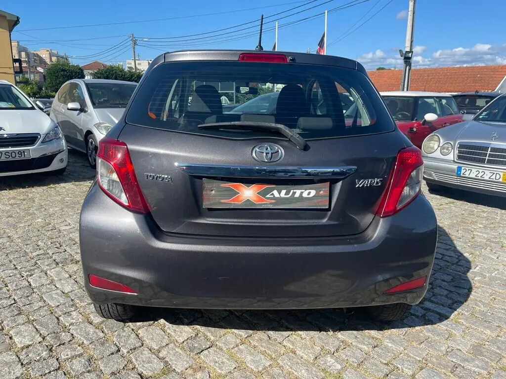 toyota-yaris-2013-gasolina-998cc