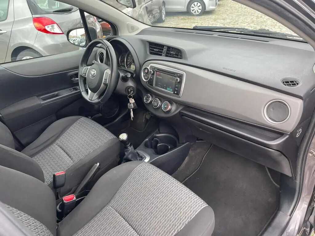 toyota-yaris-2013-gasolina-998cc