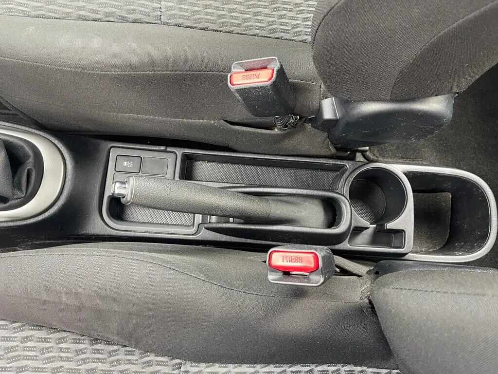 toyota-yaris-2013-gasolina-998cc