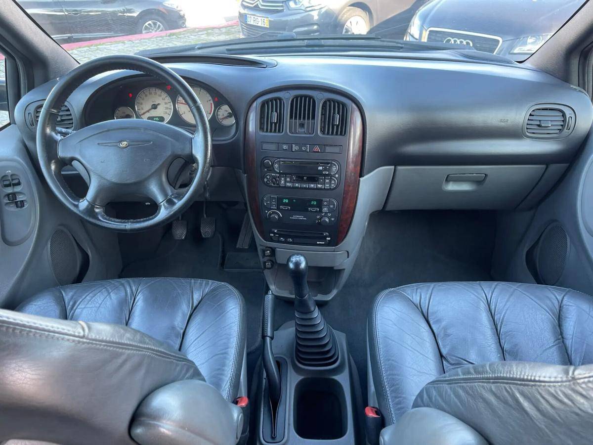 chrysler-voyager-2004-diesel-2499cc