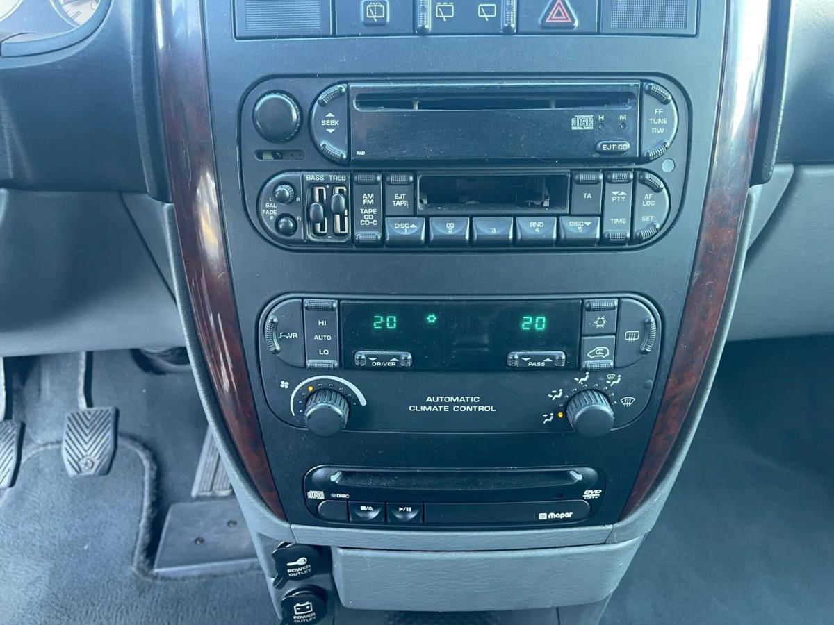 chrysler-voyager-2004-diesel-2499cc
