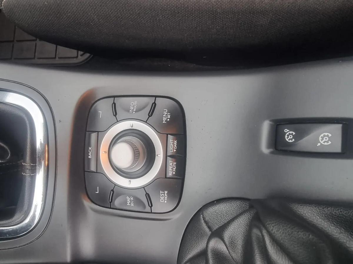 renault-megane-sport-tourer-2015-diesel-1461cc