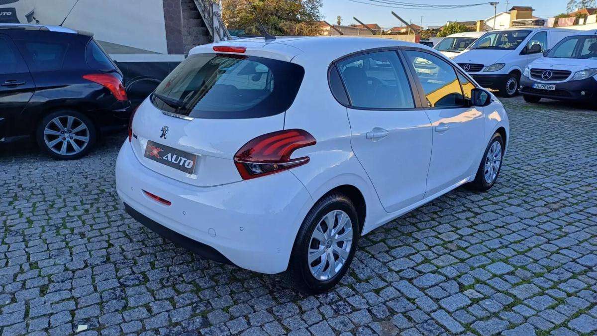 peugeot-208-2019-gasolina-1199cc