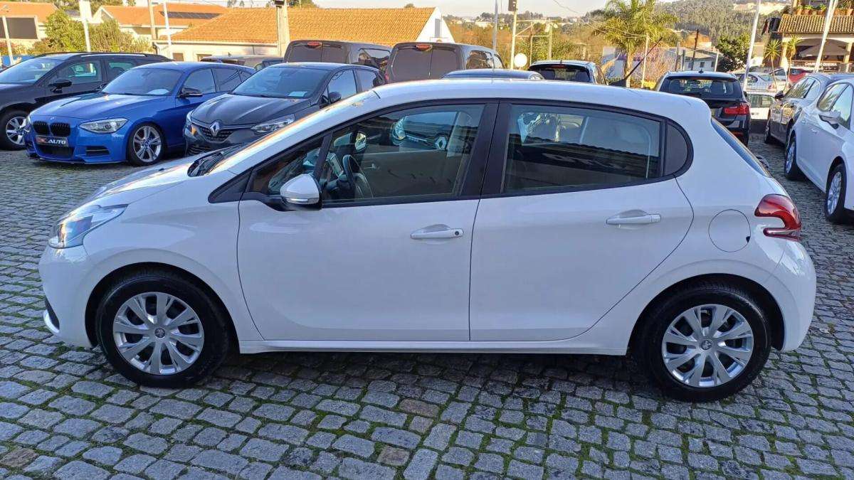 peugeot-208-2019-gasolina-1199cc
