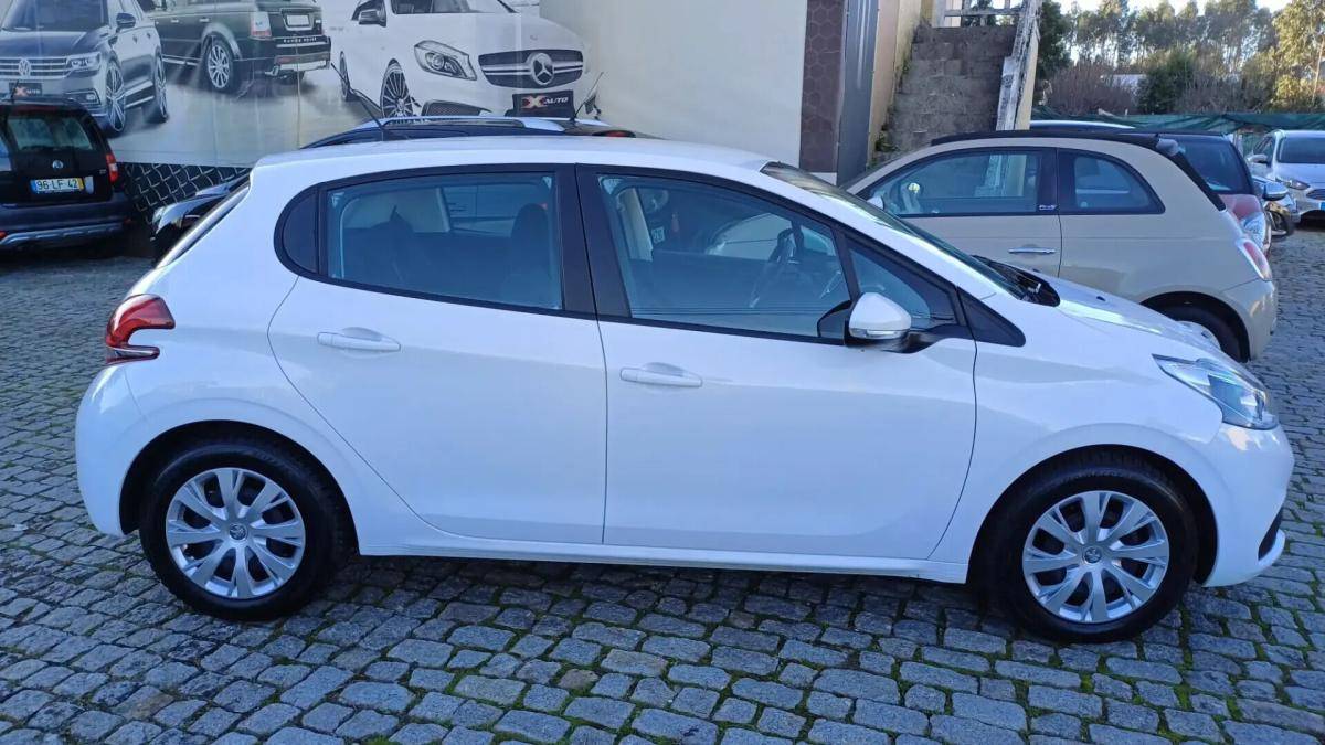 peugeot-208-2019-gasolina-1199cc
