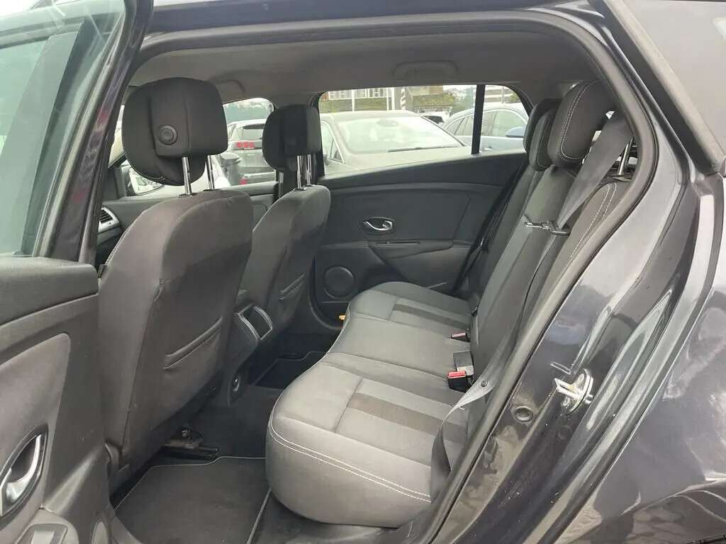 renault-megane-sport-tourer-2009-diesel-1461cc