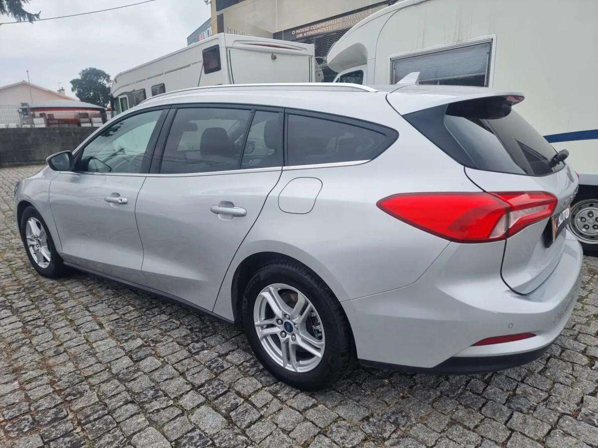 ford-focus-sw-2020-diesel-1499cc