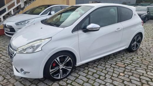 peugeot-208-2014-gasolina-1598cc