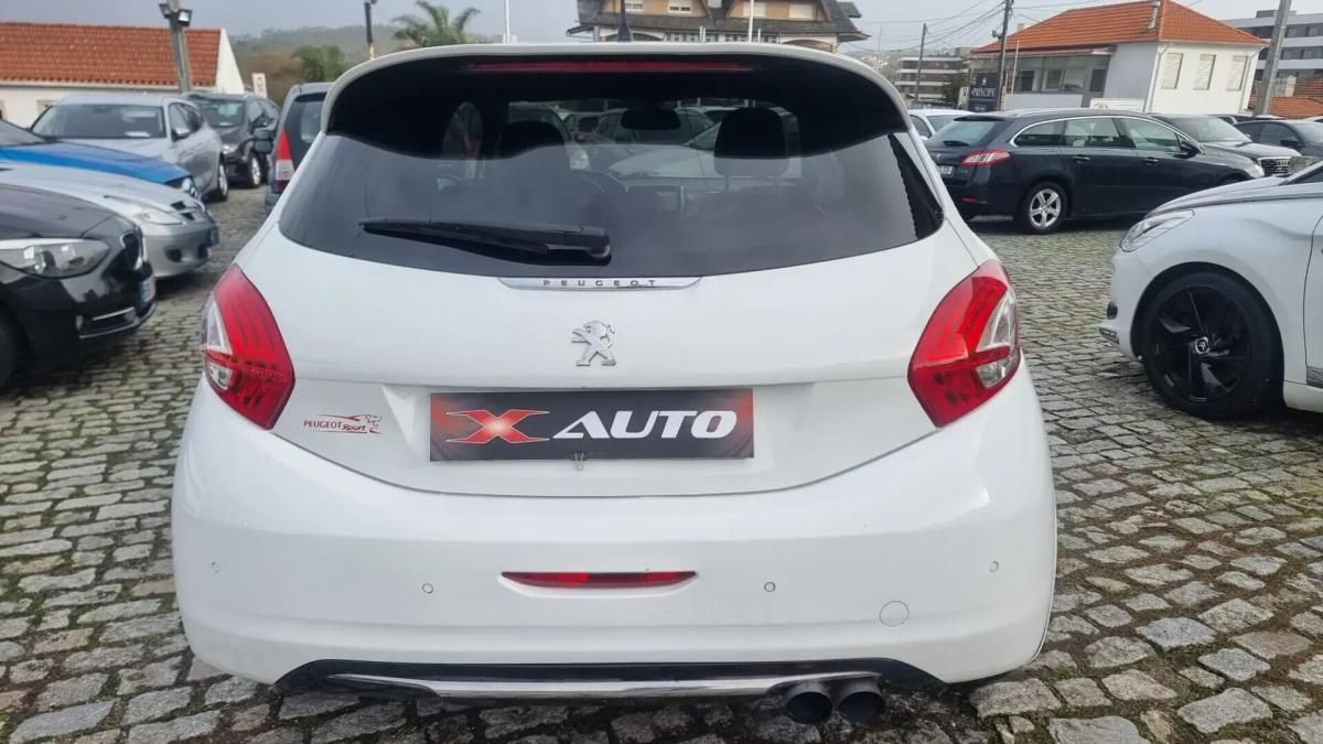 peugeot-208-2014-gasolina-1598cc