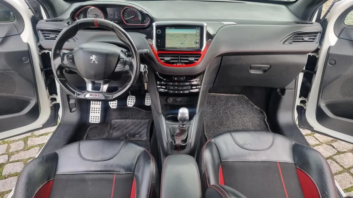 peugeot-208-2014-gasolina-1598cc