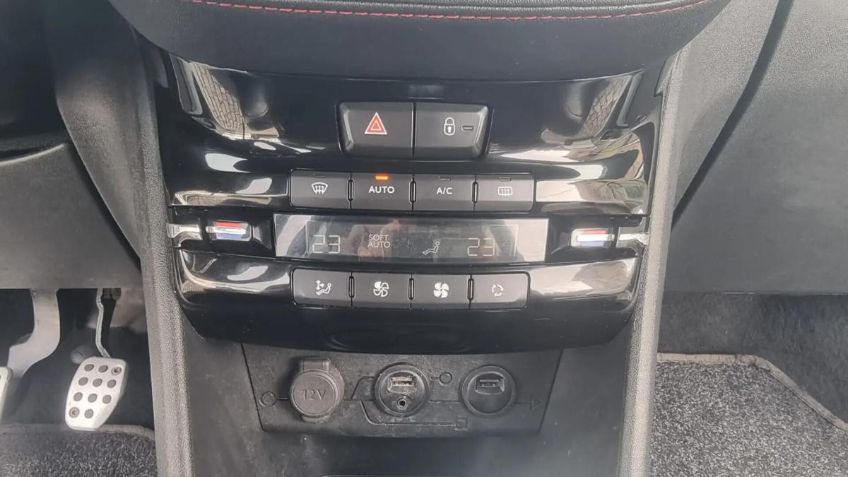 peugeot-208-2014-gasolina-1598cc