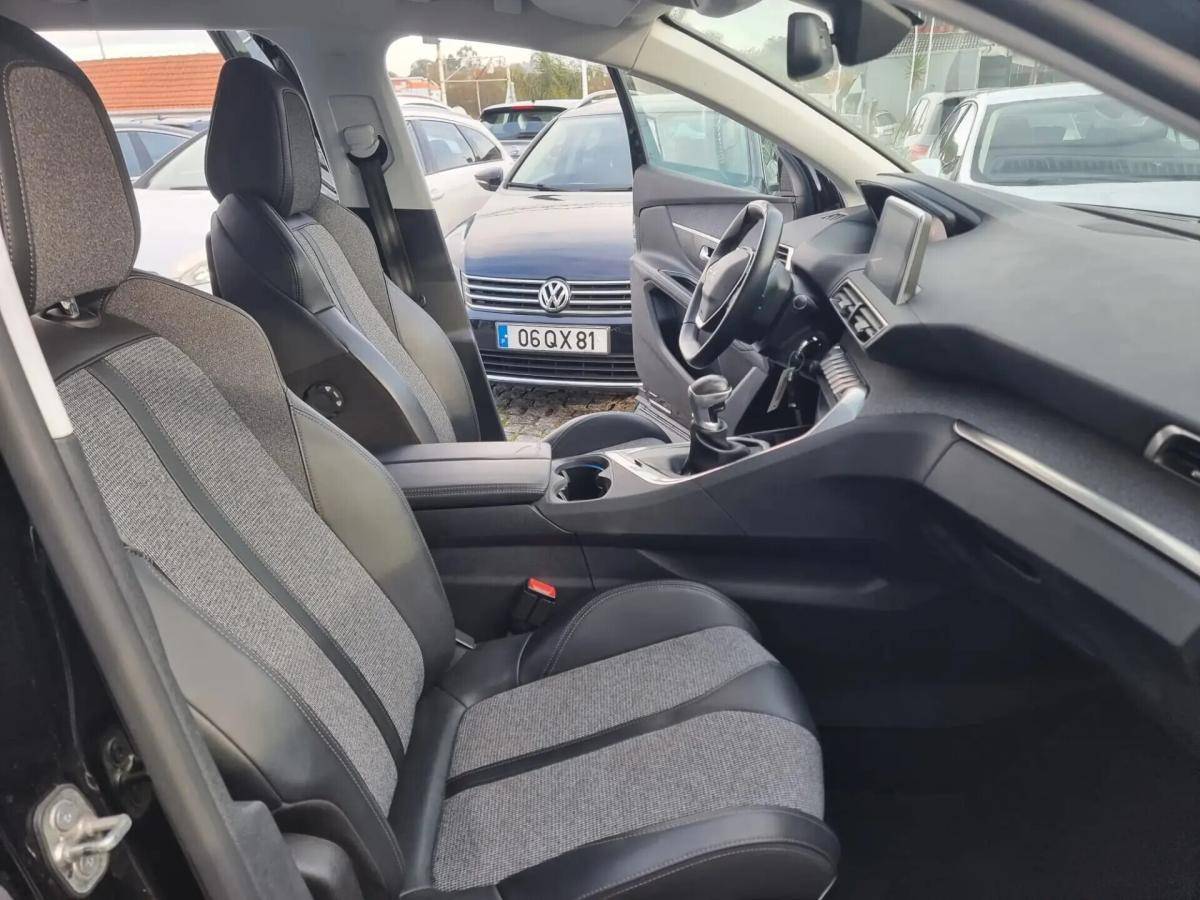 peugeot-5008-2019-diesel-1499cc