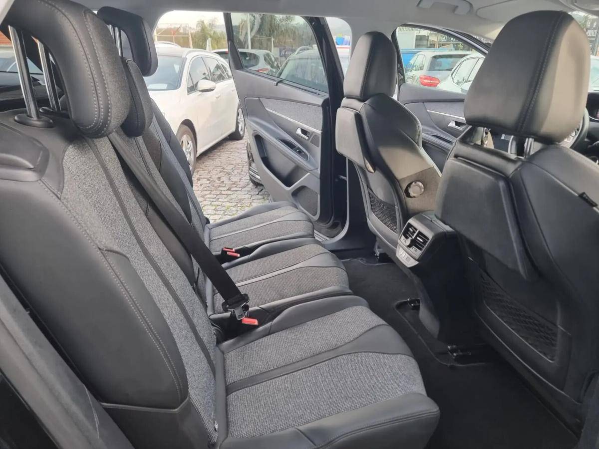 peugeot-5008-2019-diesel-1499cc