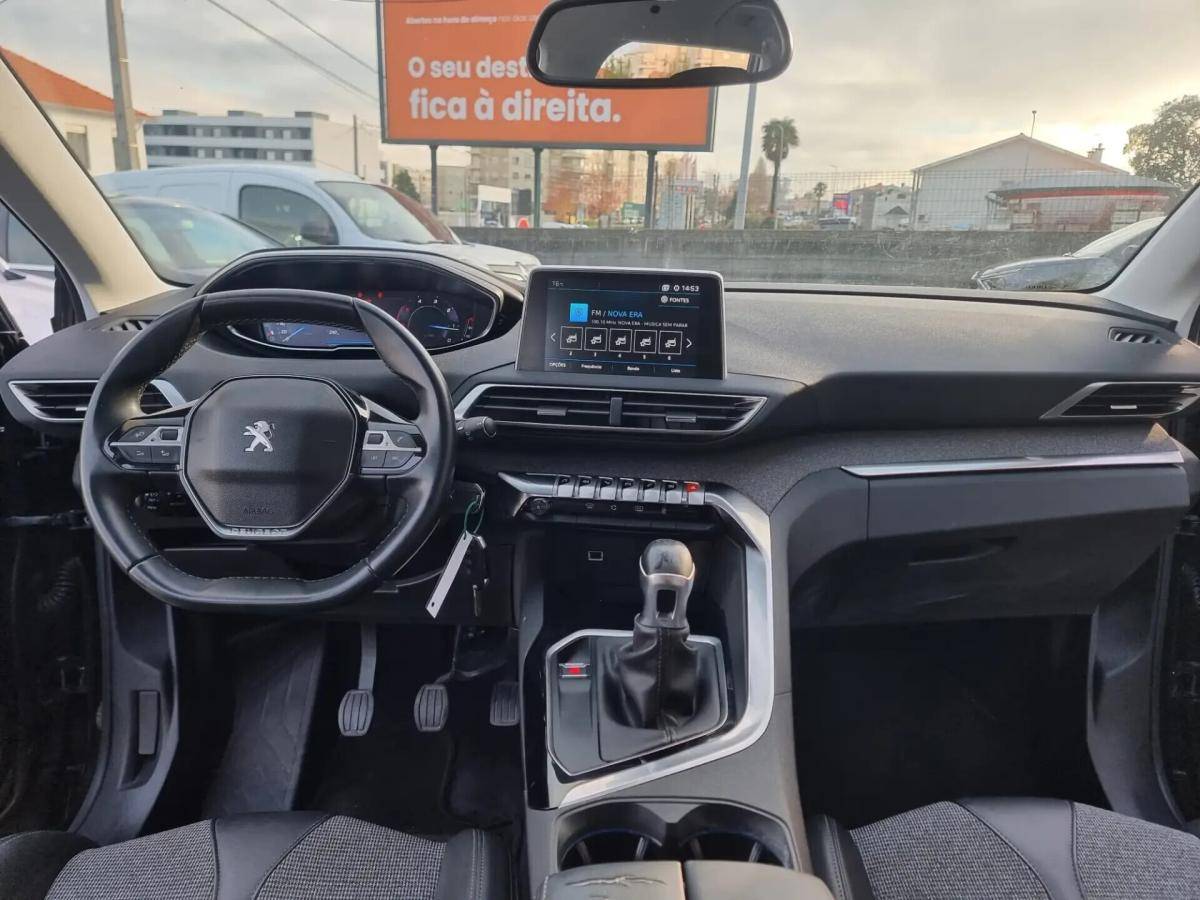 peugeot-5008-2019-diesel-1499cc