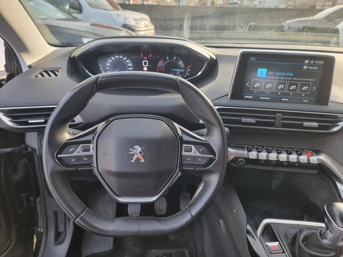 peugeot-5008-2019-diesel-1499cc